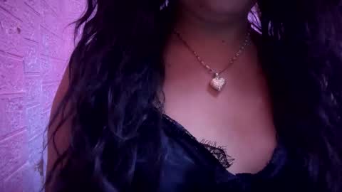 Snapshot of yourgirl_siam chatting on 11-22-25, 02:10 siam do tab00 and dirty show online show from 11-22-25, 02:10