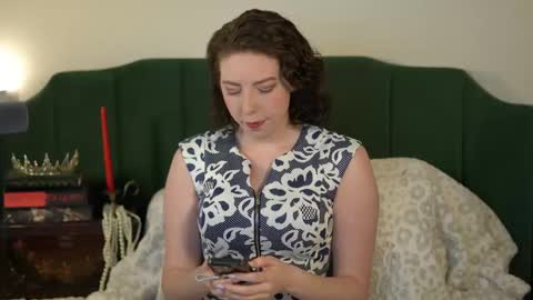 Sarlei Sar-uh-lie online show from 09-28-25, 01:22