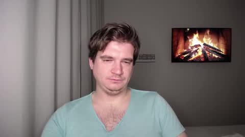 Snapshot of yourhairybuddy chatting on 11-02-25, 08:11 Andrey online show from 11-02-25, 08:11