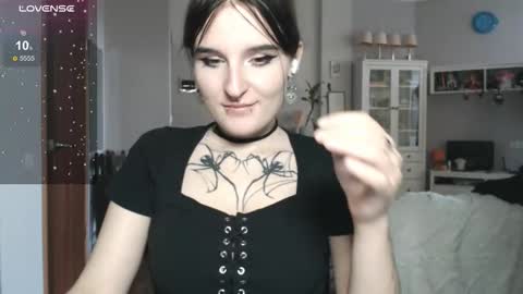 Snapshot of yourhanna_ chatting on 09-13-25, 03:01 hanna online show from 09-13-25, 03:01