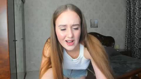 Snapshot of yourhotmariam chatting on 11-15-25, 07:10 Mariam online show from 11-15-25, 07:10