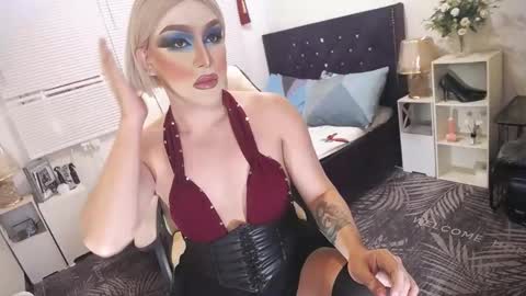 --               online show from 02-24-25, 07:44