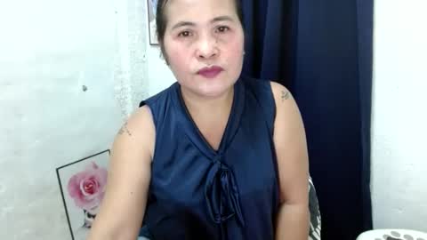 Regine online show from 10-31-25, 04:02