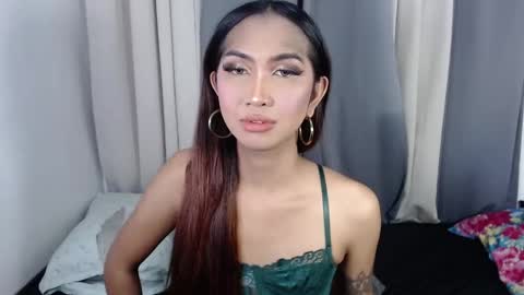 yourlovebella88 online show from 10-20-25, 05:02