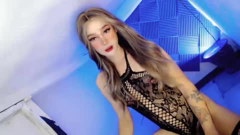 Snapshot of yourlovemaria chatting on 02-25-25, 01:28 Maria online show from 02-25-25, 01:28