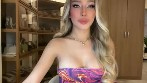 Snapshot of yourlovingpearlita1000 chatting on 10-13-25, 07:08 Pearl online show from 10-13-25, 07:08