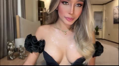 Snapshot of yourlovingpearlita1000 chatting on 11-07-25, 06:57 Pearl online show from 11-07-25, 06:57