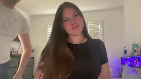 yourmila1 online show from 02-24-26, 10:41