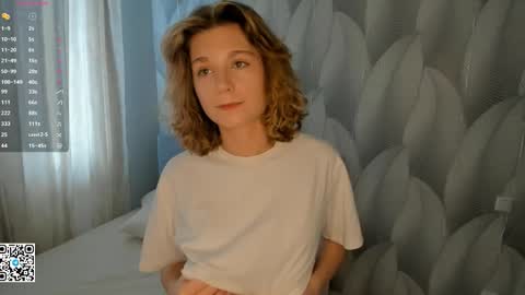 Snapshot of yourmuseee chatting on 02-25-26, 10:25 Sonya online show from 02-25-26, 10:25