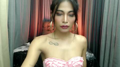 Snapshot of yourprettybella_ts chatting on 10-31-25, 05:14 yourprettybella_ts online show from 10-31-25, 05:14