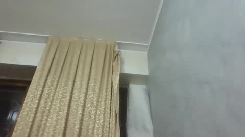 yourprincess09 online show from 10-19-25, 08:42