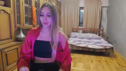 yourprincess09 online show from 11-07-25, 03:56