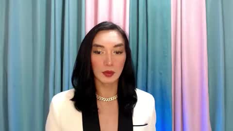 QueenLuci online show from 11-26-25, 03:13