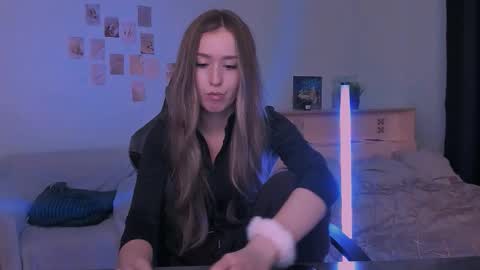 Snapshot of yourrdanceteacher chatting on 11-08-25, 08:18 Eva online show from 11-08-25, 08:18