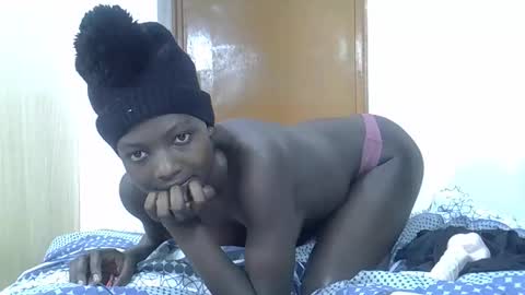 yours sexy doll online show from 09-20-25, 02:23