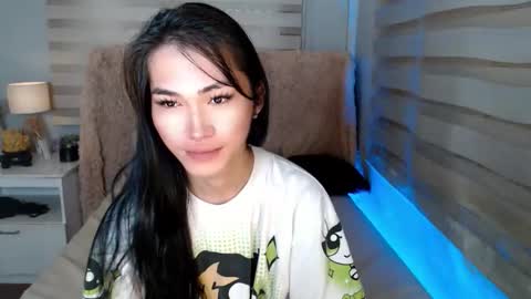 Snapshot of yoursexservice chatting on 10-13-25, 10:54 online show from 10-13-25, 10:54