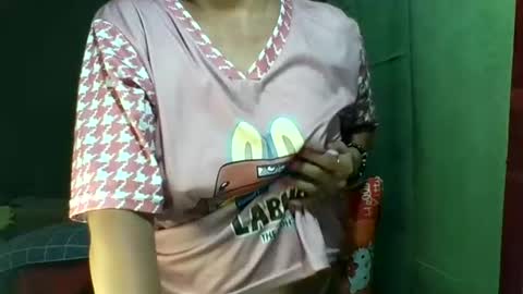 Snapshot of yourshygirl82 chatting on 12-18-24, 03:26 im MAY online show from 12-18-24, 03:26