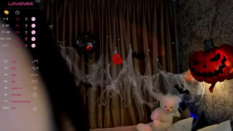 Bella online show from 10-22-25, 03:40