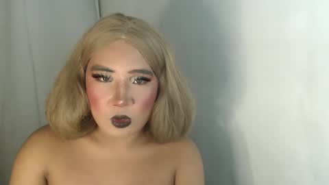 Snapshot of yourtransjeen chatting on 02-25-25, 07:03 Jeen online show from 02-25-25, 07:03