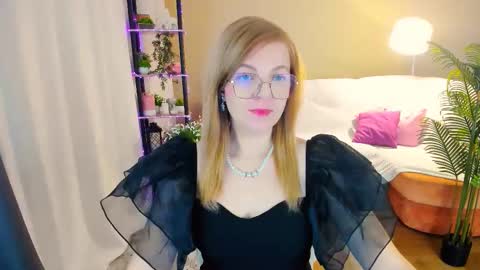 Alice online show from 10-20-25, 04:13