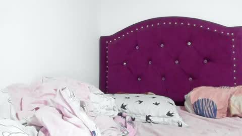 Snapshot of youwishtobeme chatting on 12-30-24, 10:55 elizabeth ju online show from 12-30-24, 10:55