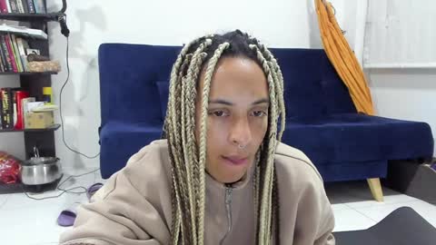 Snapshot of youwishtobeme chatting on 01-09-25, 12:46 elizabeth ju online show from 01-09-25, 12:46