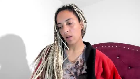 Snapshot of youwishtobeme chatting on 01-31-25, 02:26 elizabeth ju online show from 01-31-25, 02:26