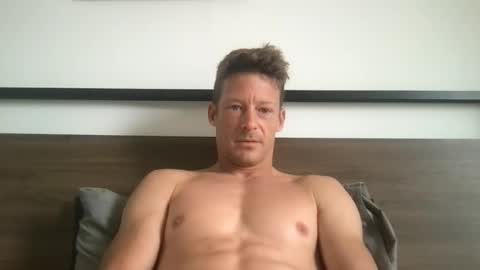 yoyoyo1221 online show from 03-18-26, 11:41