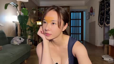 lili online show from 11-19-25, 11:32