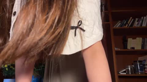 lili online show from 03-19-26, 04:44