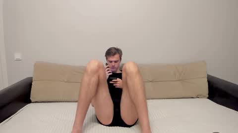 Yue Lang and Samm online show from 10-02-25, 06:15