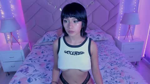 Yui LIn online show from 03-11-25, 08:20