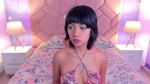 Yui LIn online show from 03-12-25, 07:59