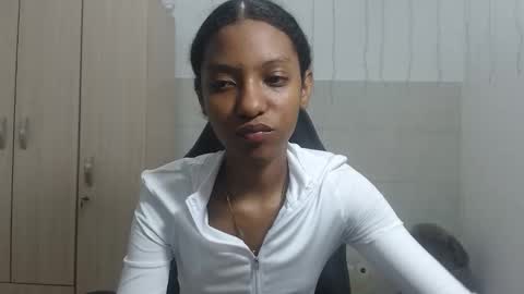 YUKARI online show from 10-07-25, 01:58