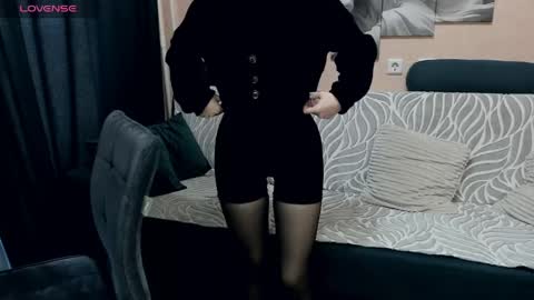 YukiShine online show from 04-12-26, 02:22