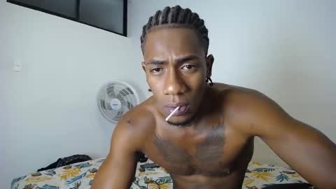 Snapshot of yulian_23 chatting on 11-13-25, 03:49 Ivan online show from 11-13-25, 03:49