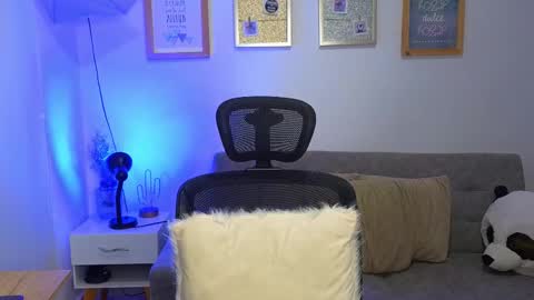 yulian_vasquez online show from 11-21-25, 12:26