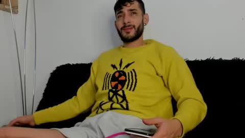 Snapshot of yulianpereira25 chatting on 12-22-24, 11:00 yulian 2811 online show from 12-22-24, 11:00