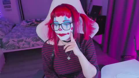 Snapshot of yumi_youkai chatting on 10-11-25, 06:28 Yumi 3 online show from 10-11-25, 06:28