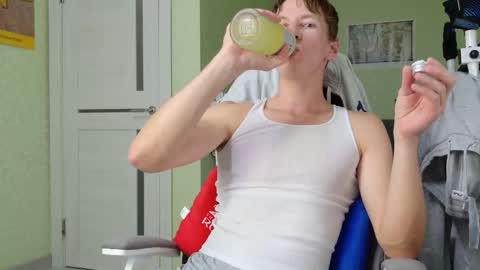 Snapshot of yummyalexxx chatting on 11-15-25, 02:02 Alex online show from 11-15-25, 02:02