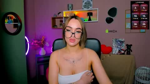 Snapshot of yuna_kim_ chatting on 04-08-26, 03:23 Yuna online show from 04-08-26, 03:23