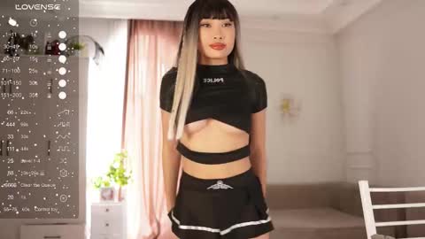 yuna_leen online show from 10-15-25, 06:13