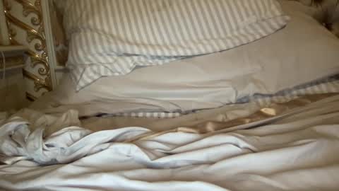 Yung Bull online show from 01-20-25, 03:04