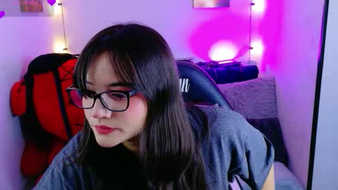 Haruno online show from 10-16-25, 01:12