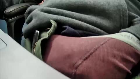 yuppers1234 online show from 12-18-25, 07:20