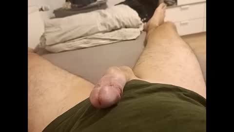 yusuf7083 online show from 10-12-25, 09:03