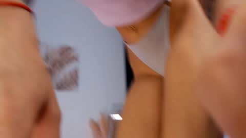 Snapshot of yuukenzi chatting on 01-07-25, 12:31 Maria online show from 01-07-25, 12:31