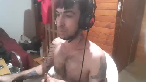 Yuumi online show from 10-26-25, 05:02