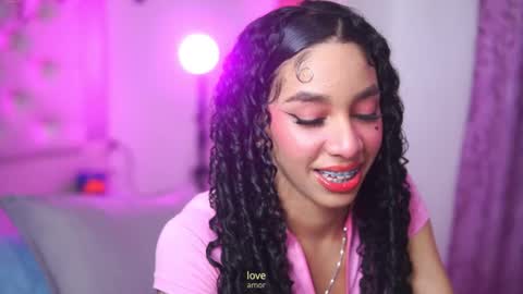 Yuyi Cam online show from 10-23-25, 03:06