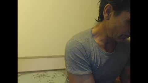 Snapshot of yvesstorm5 chatting on 01-05-25, 03:45 yvesstorm5 online show from 01-05-25, 03:45